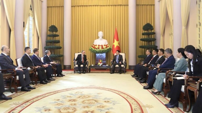 Chủ tịch nước Lương Cường tiếp Đoàn đại biểu Viện kiểm sát tối cao Azerbaijan